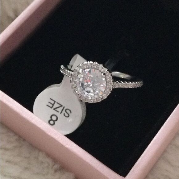 NWT Peermont Sz8 “Diamond” engagement ring - Picture 7 of 12